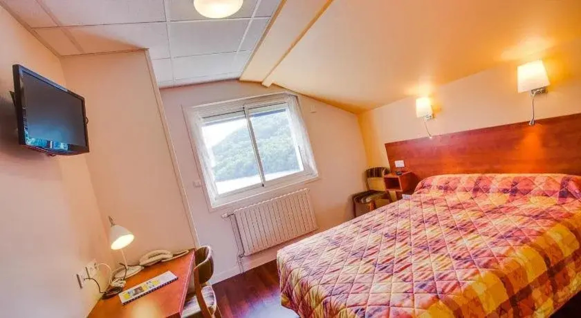 Logis Hôtel Belle Vue