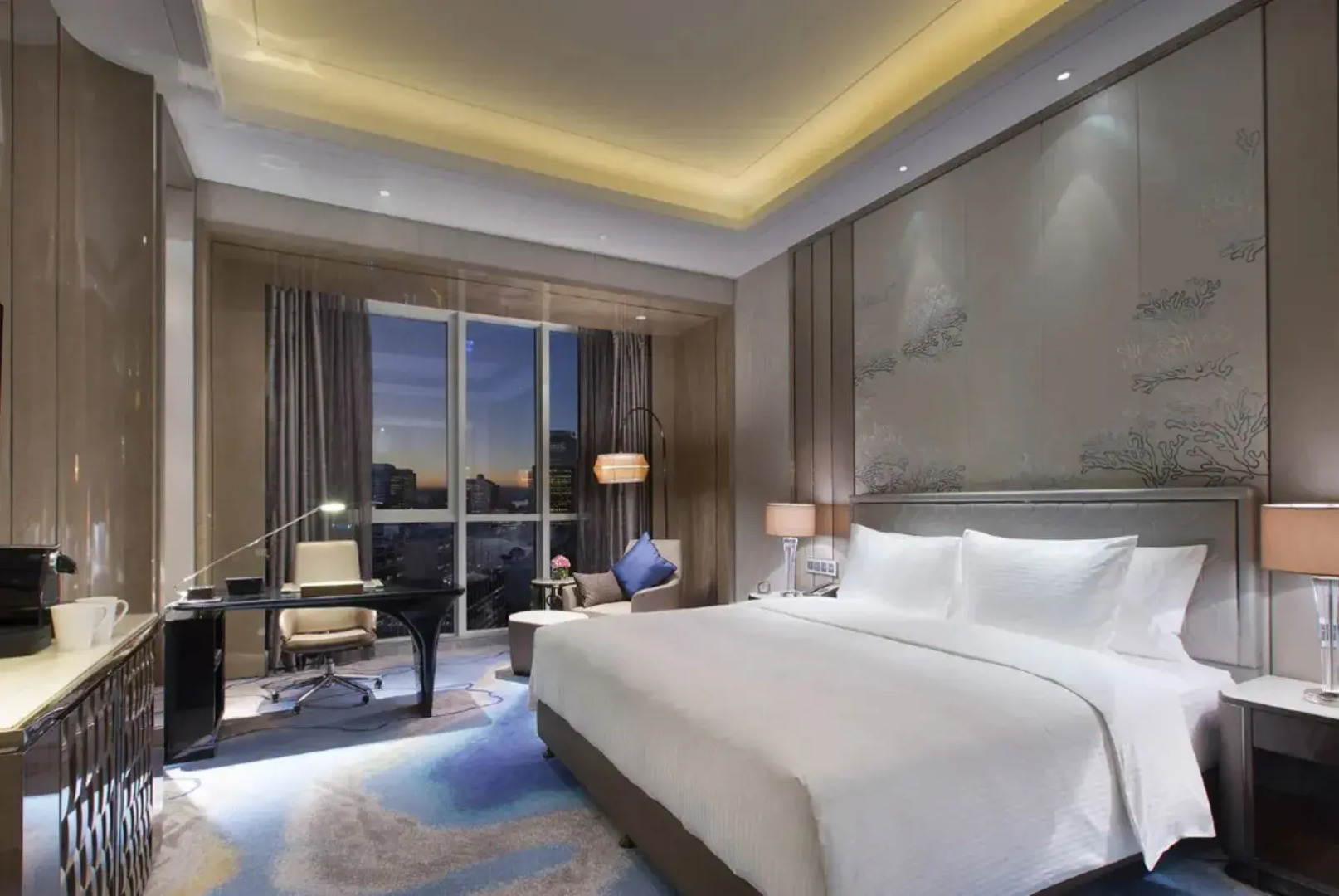 Pullman Yantai Center