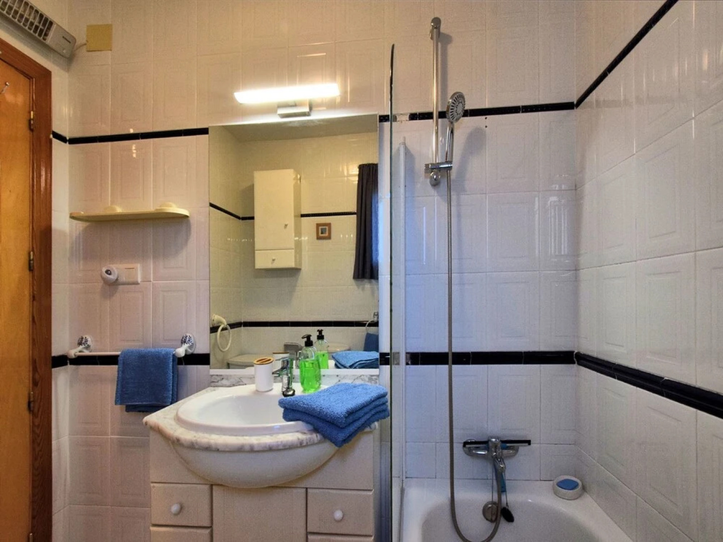 Cozy Holiday Home With Private Swimming Pool in Viñuela