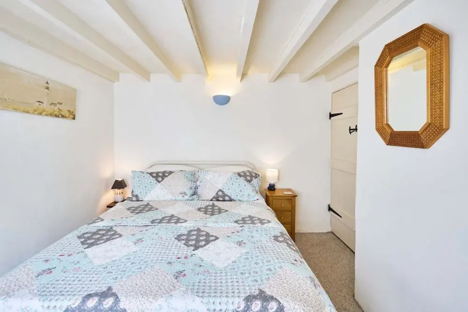 Host Stay Pebble Cottage