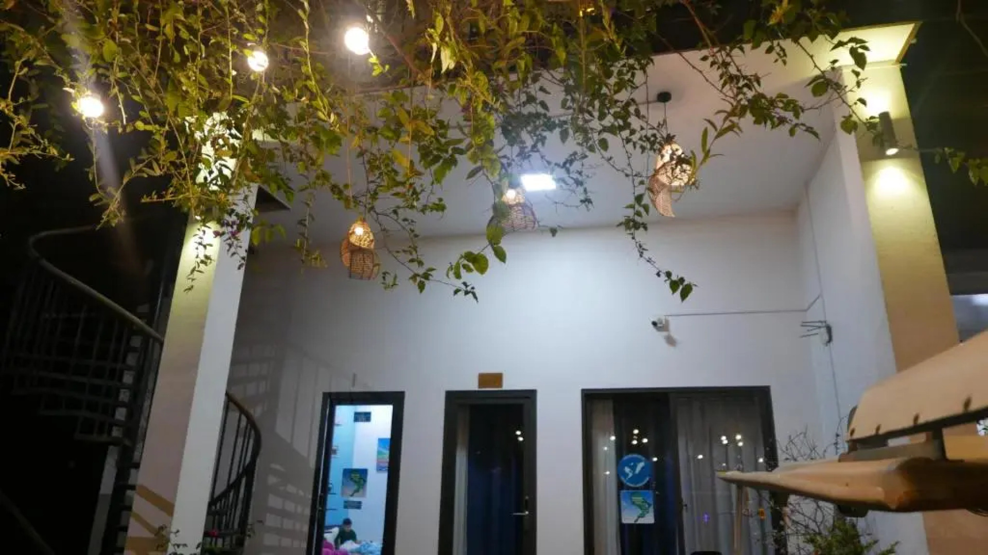 Co To Center Homestay