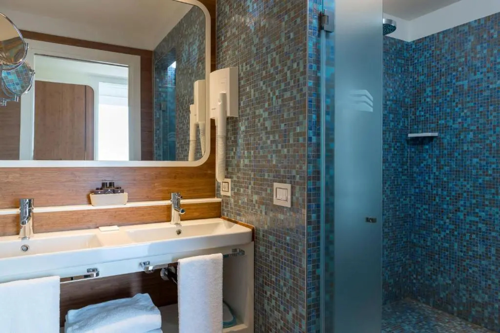 Trampolines Suite Hotel