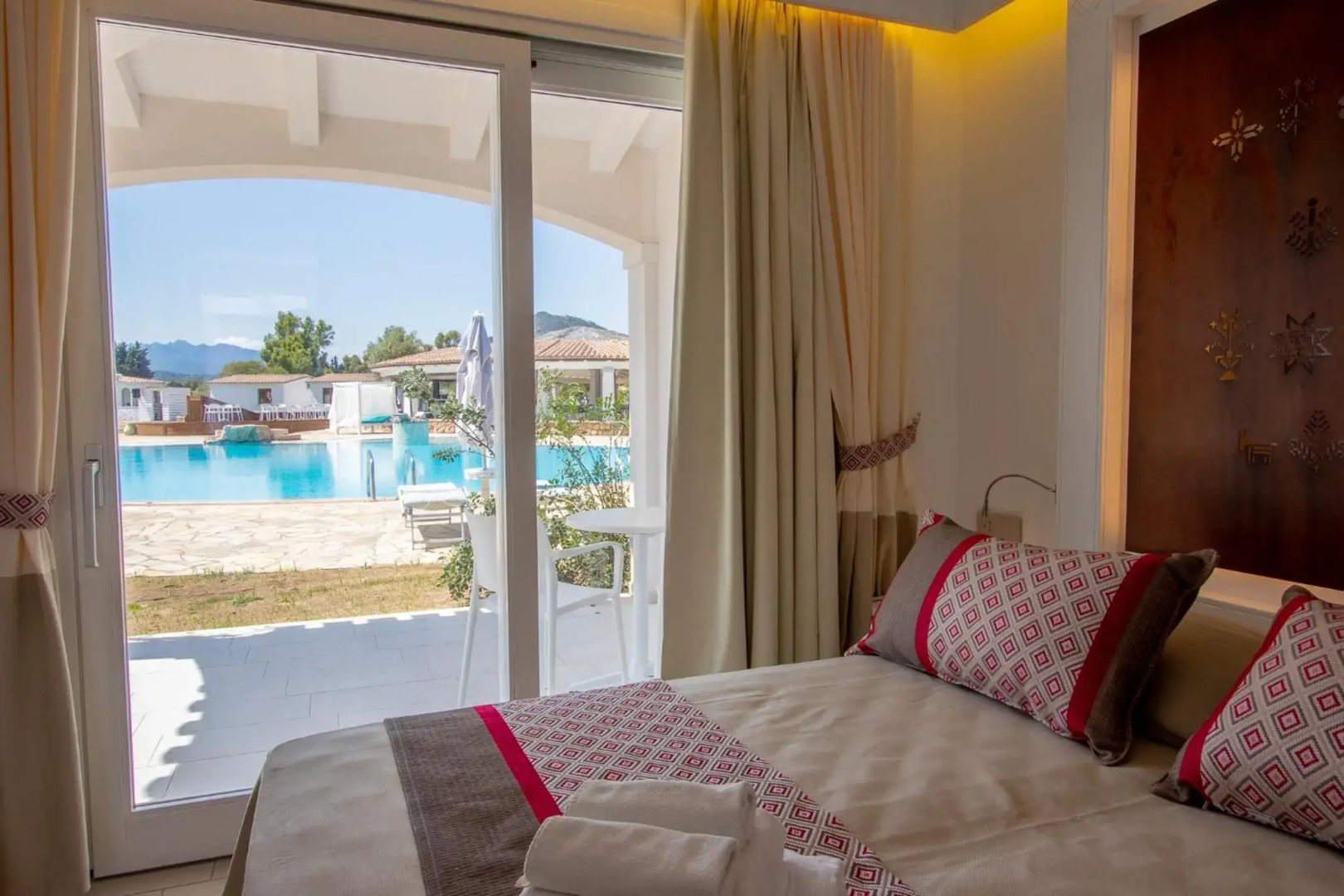 Limone Beach Resort