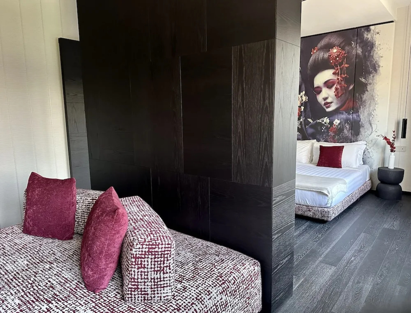 MEALBA HOTEL Suite & Pool