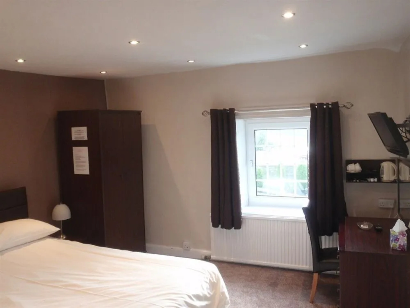 The Shaw Country Hotel