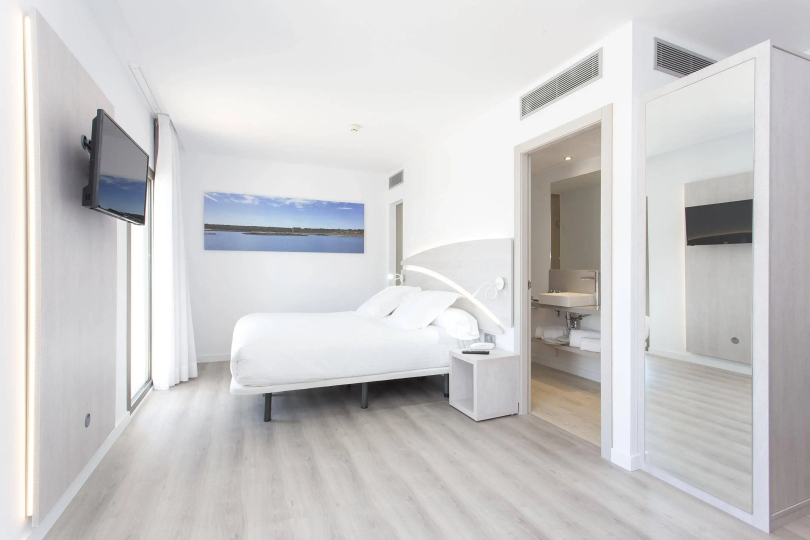 Som Llaut Boutique Hotel