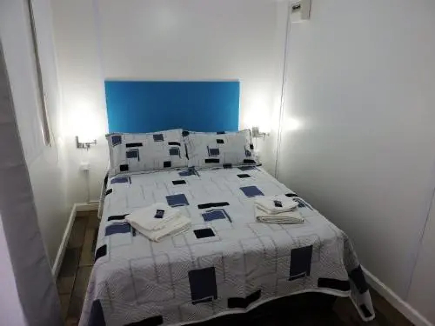 Squania Suite Container