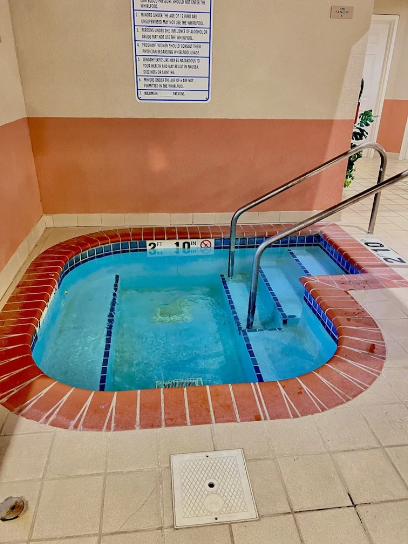 GrandStay Residential Suites