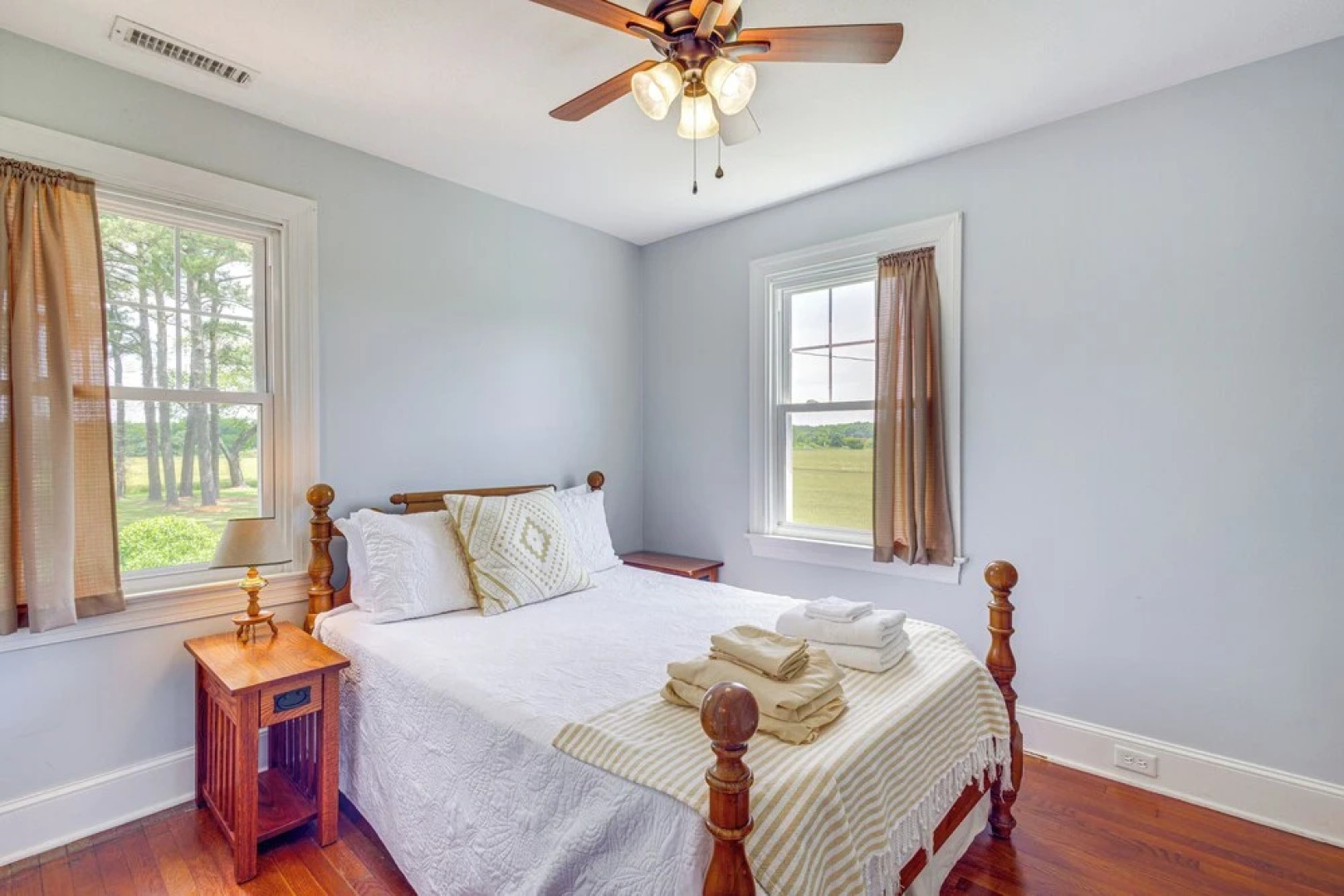 Updated Cape Charles Home ~ 2 Mi to Beachfront!