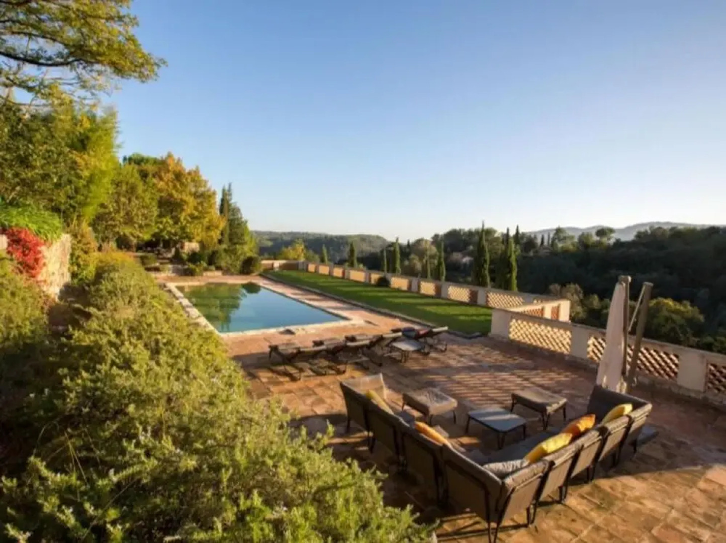 Property With 5 Bedrooms In Mouans-sartoux, With Wonderful Mountain View, Private Pool, Enclosed Garden - 17 Km From The Beach