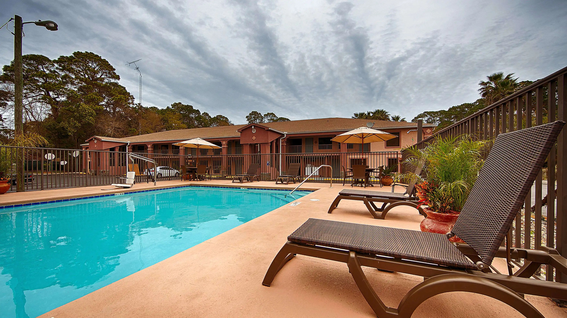 Best Western Apalach Inn