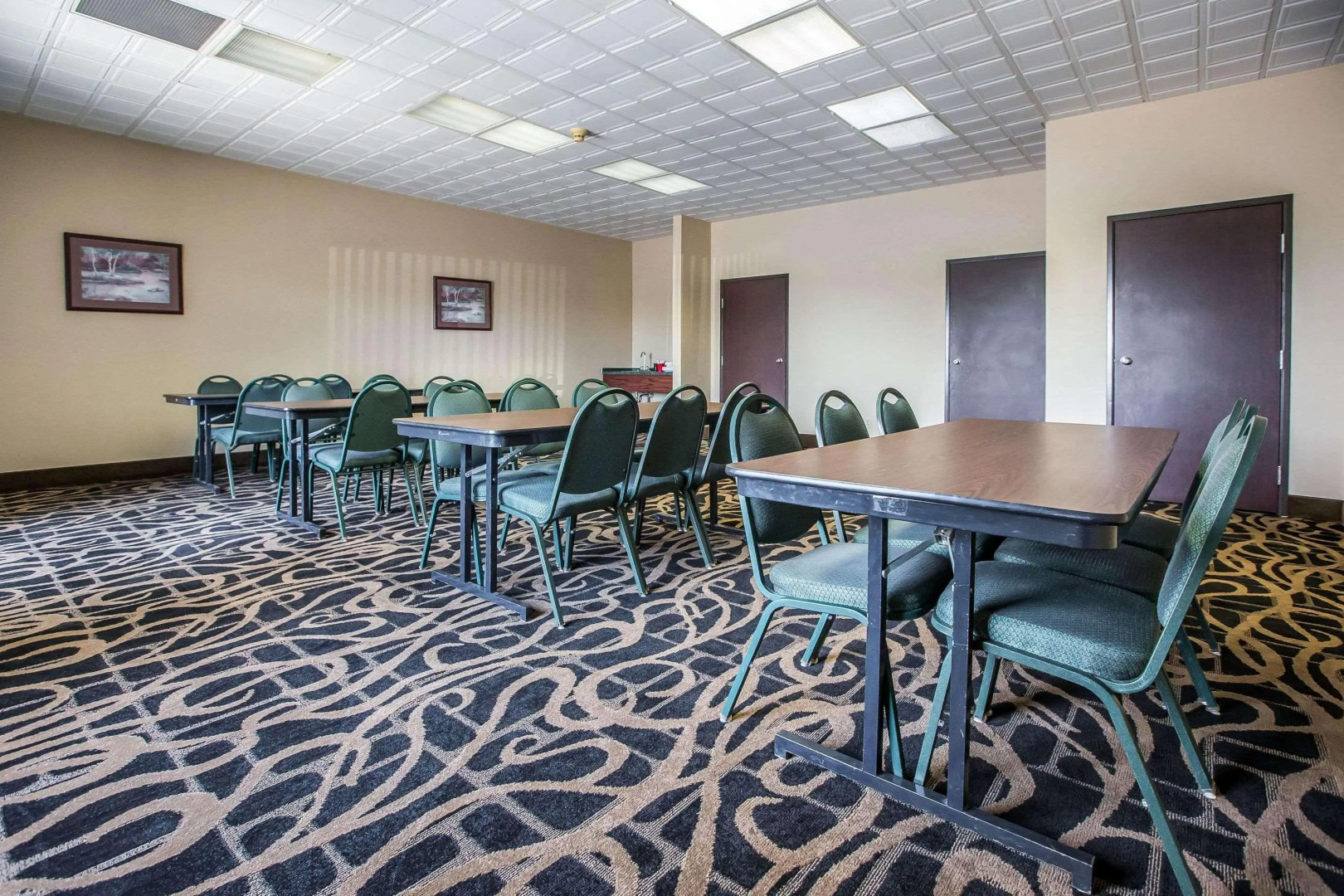 Quality Inn & Suites Mendota near I-39