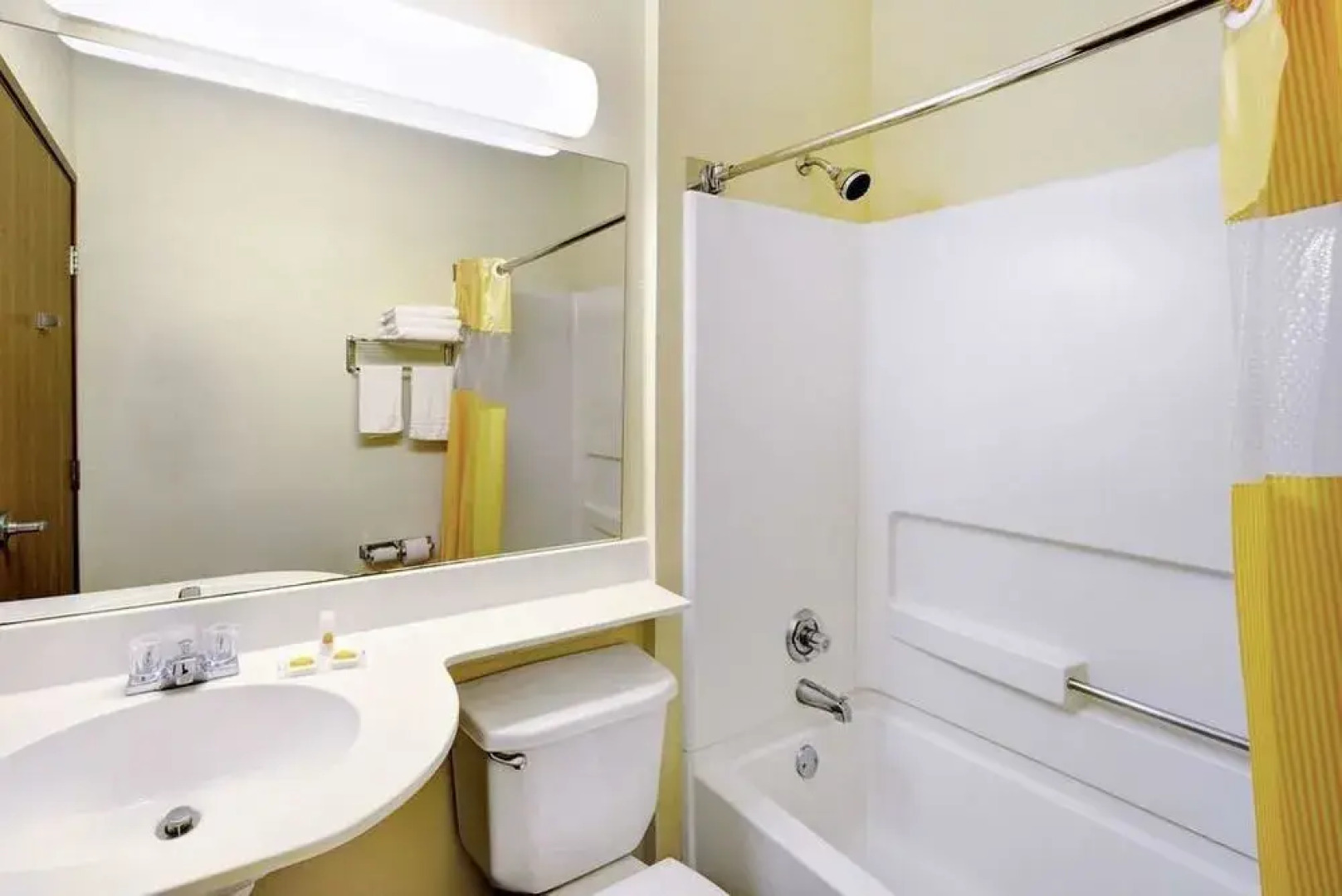 Days Inn and Suites Plano Medical Center Dallas