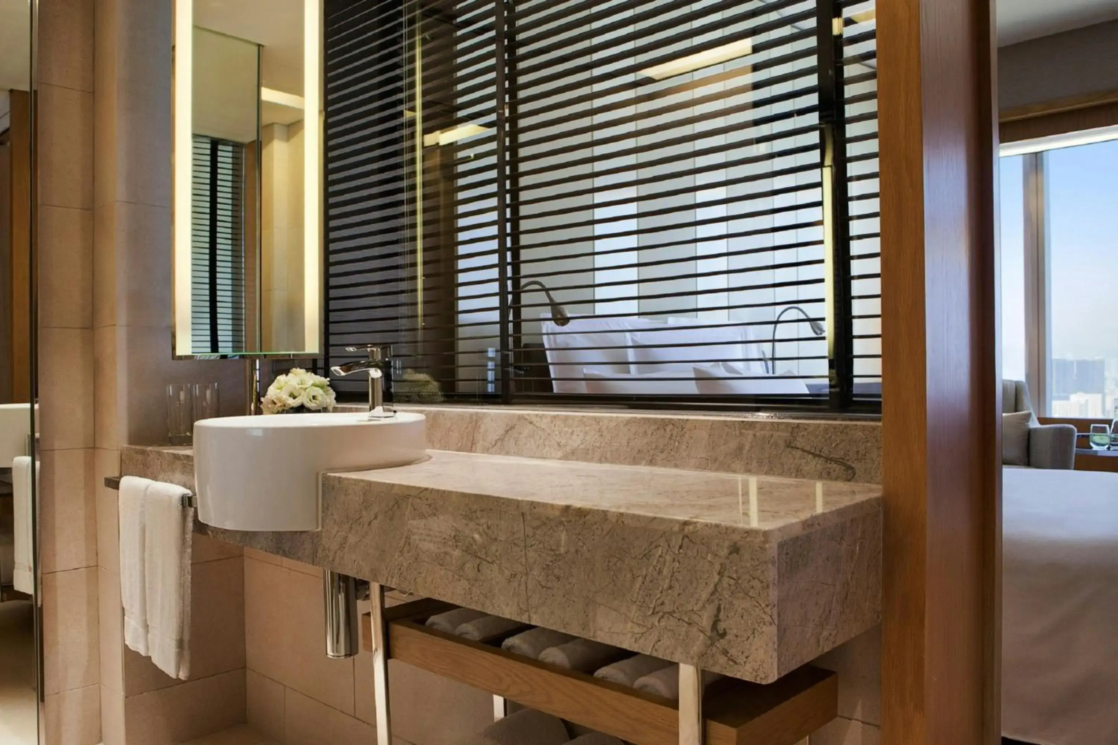 Renaissance Hong Kong Harbour View Hotel