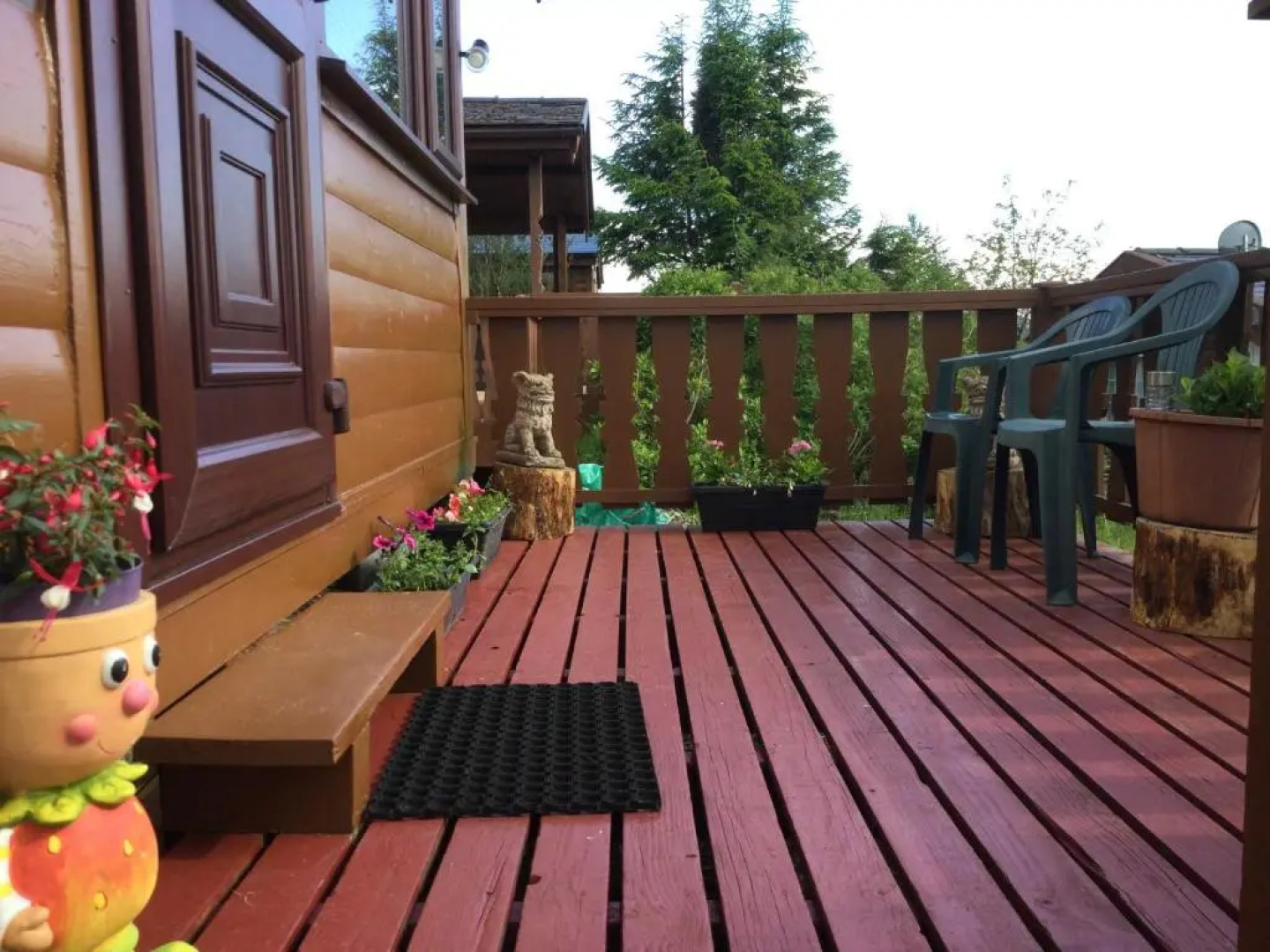 Log Cabin - Free Parking, Garden & pet Friendly