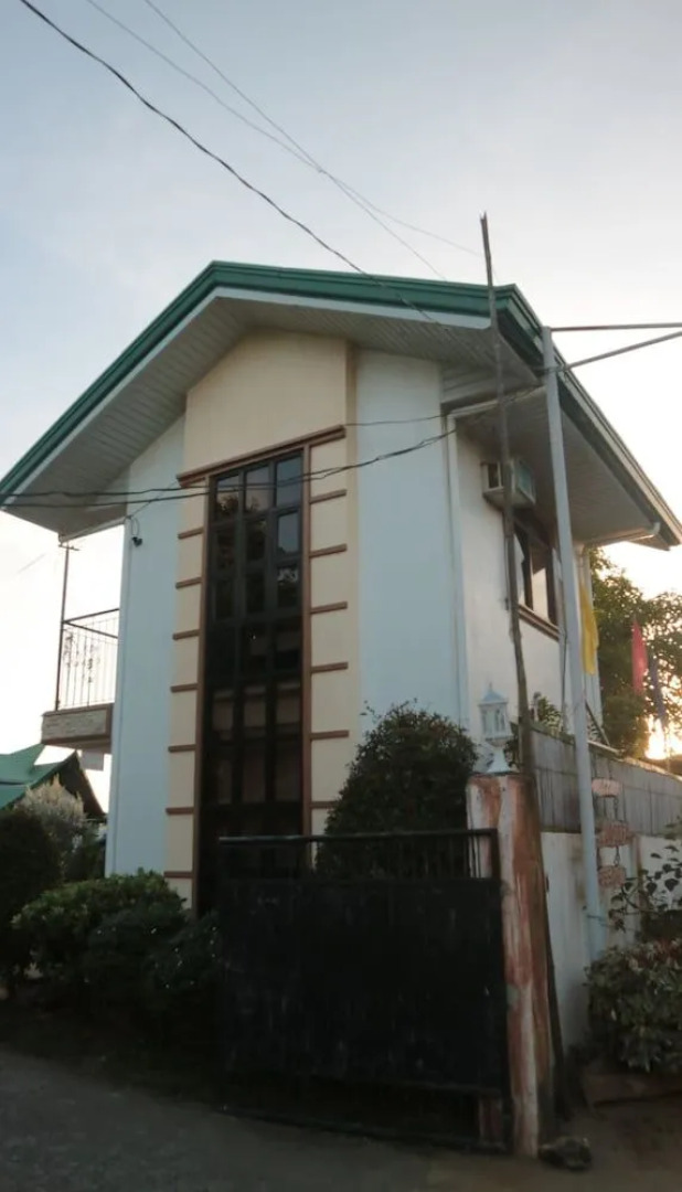Doña Josefa Aquino Poolside Resort