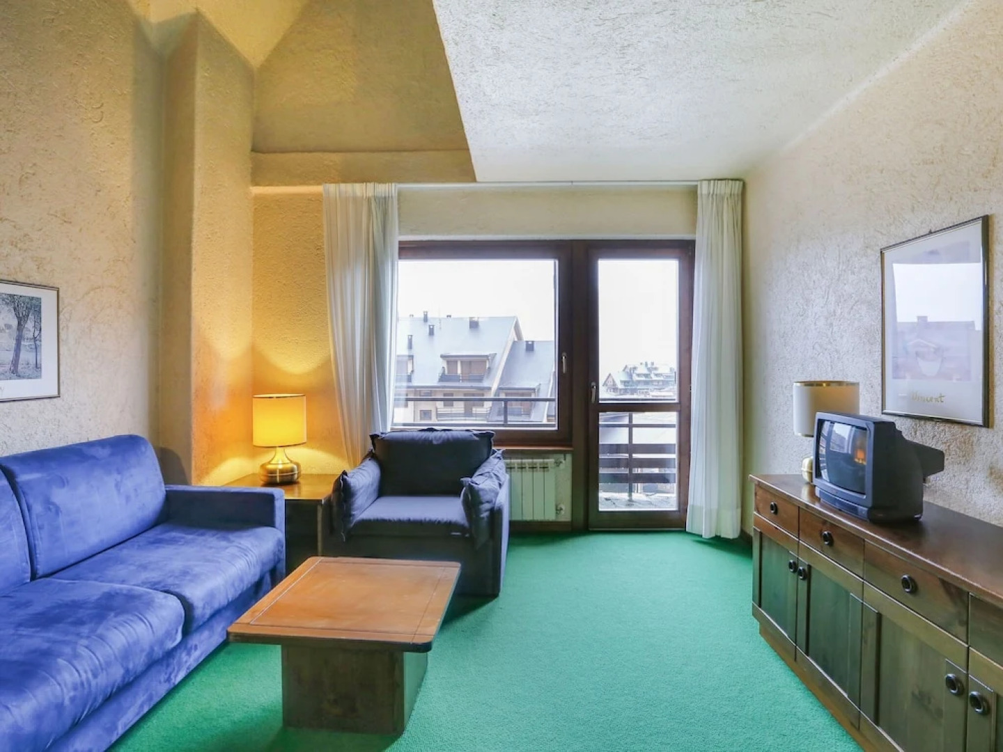 Pretty Holiday Home in Artogne With Patio