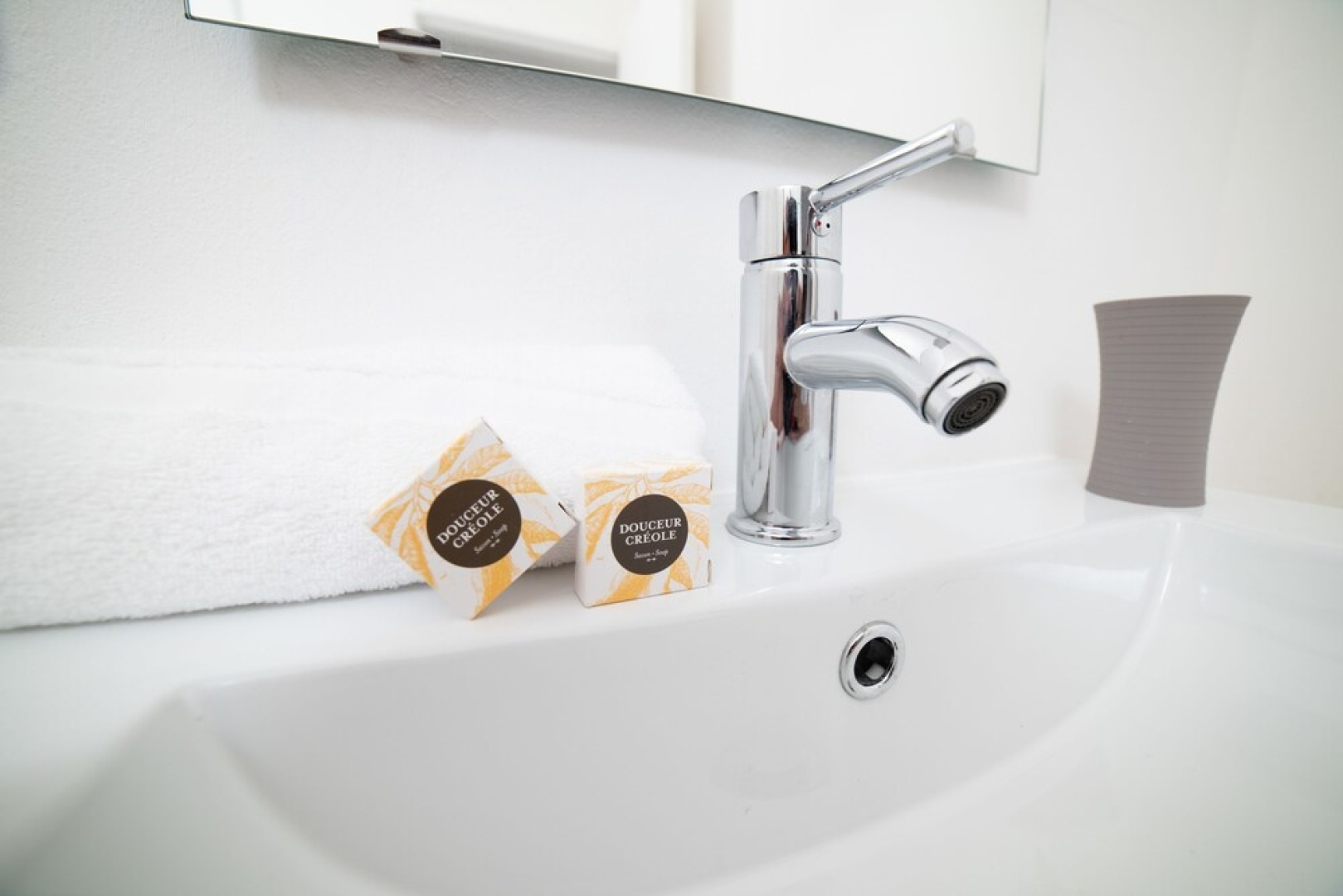 Le Calou, Studio vue Mer et Montagne, Sainte-Clotilde, Keylodge Réunion