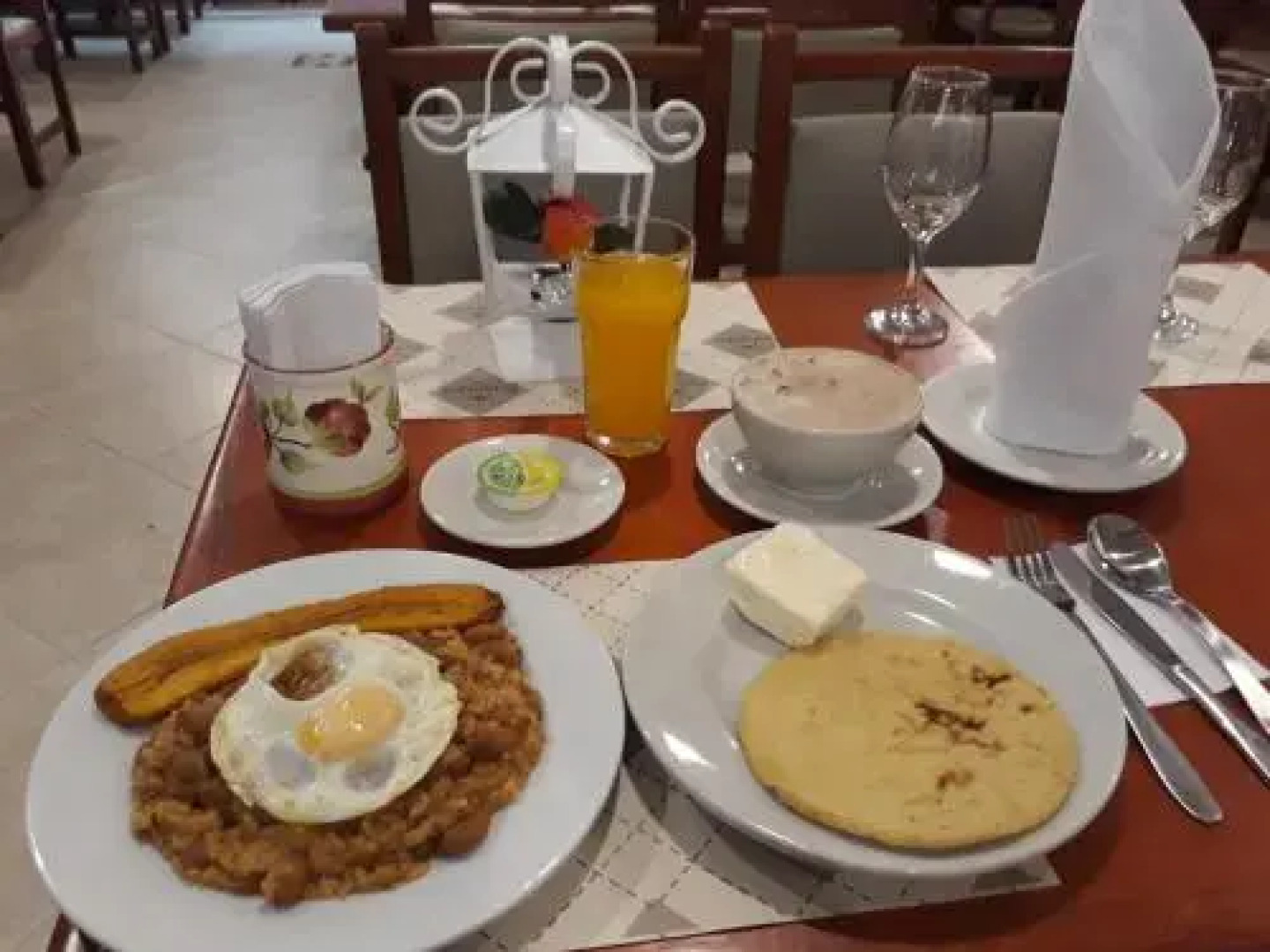 Hotel Mall Del Parque