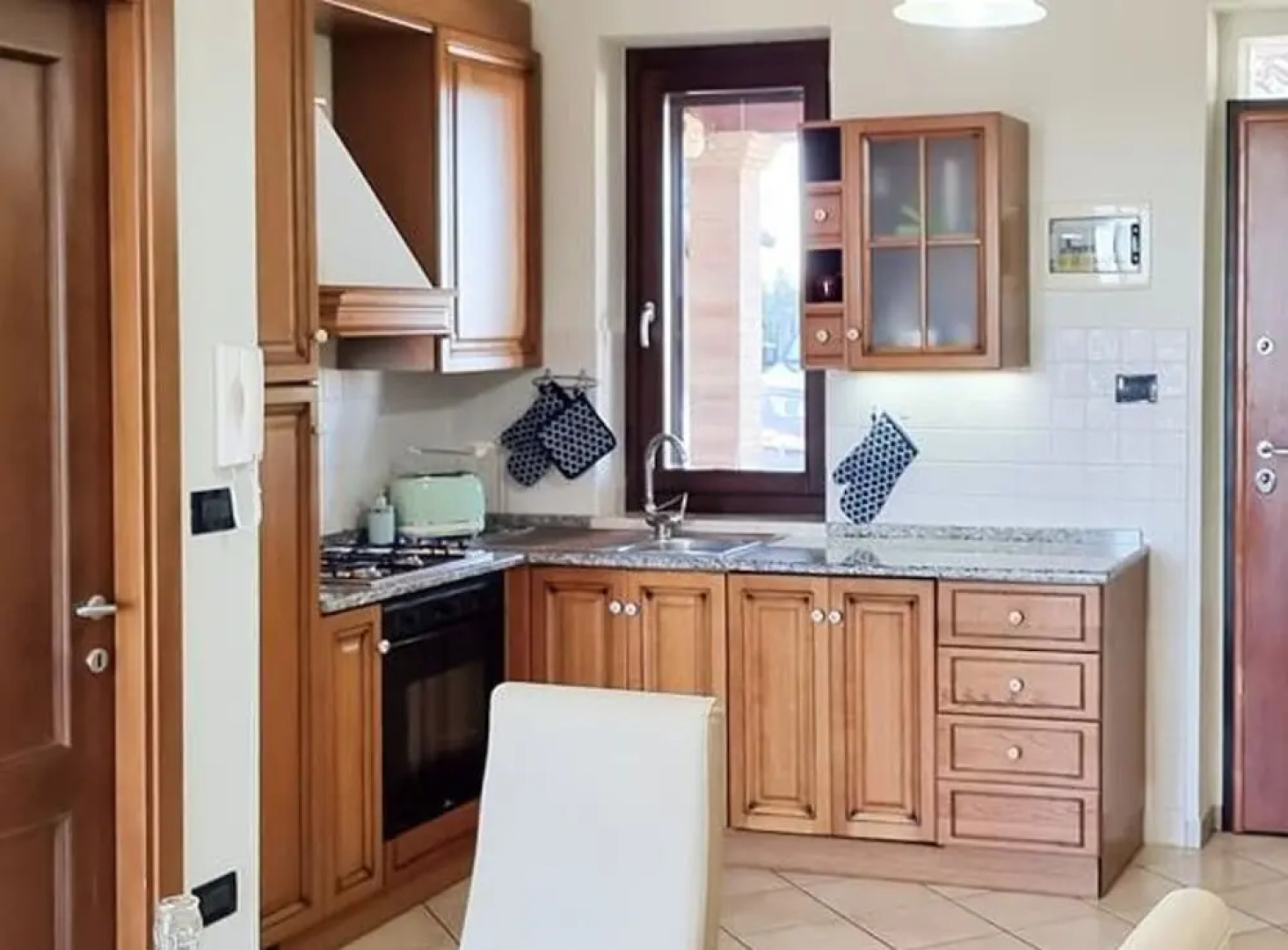 2-bed Apartment in Abruzzo, Italy 15 Minute to sea
