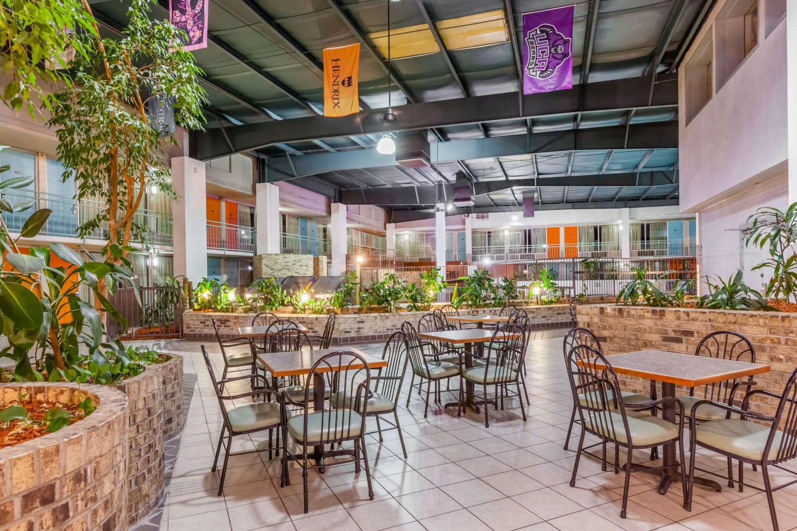 Howard Johnson by Wyndham Conway