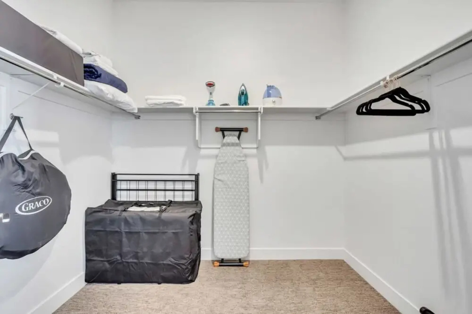 New Apt - Gigabit Internet - Year-round Pool