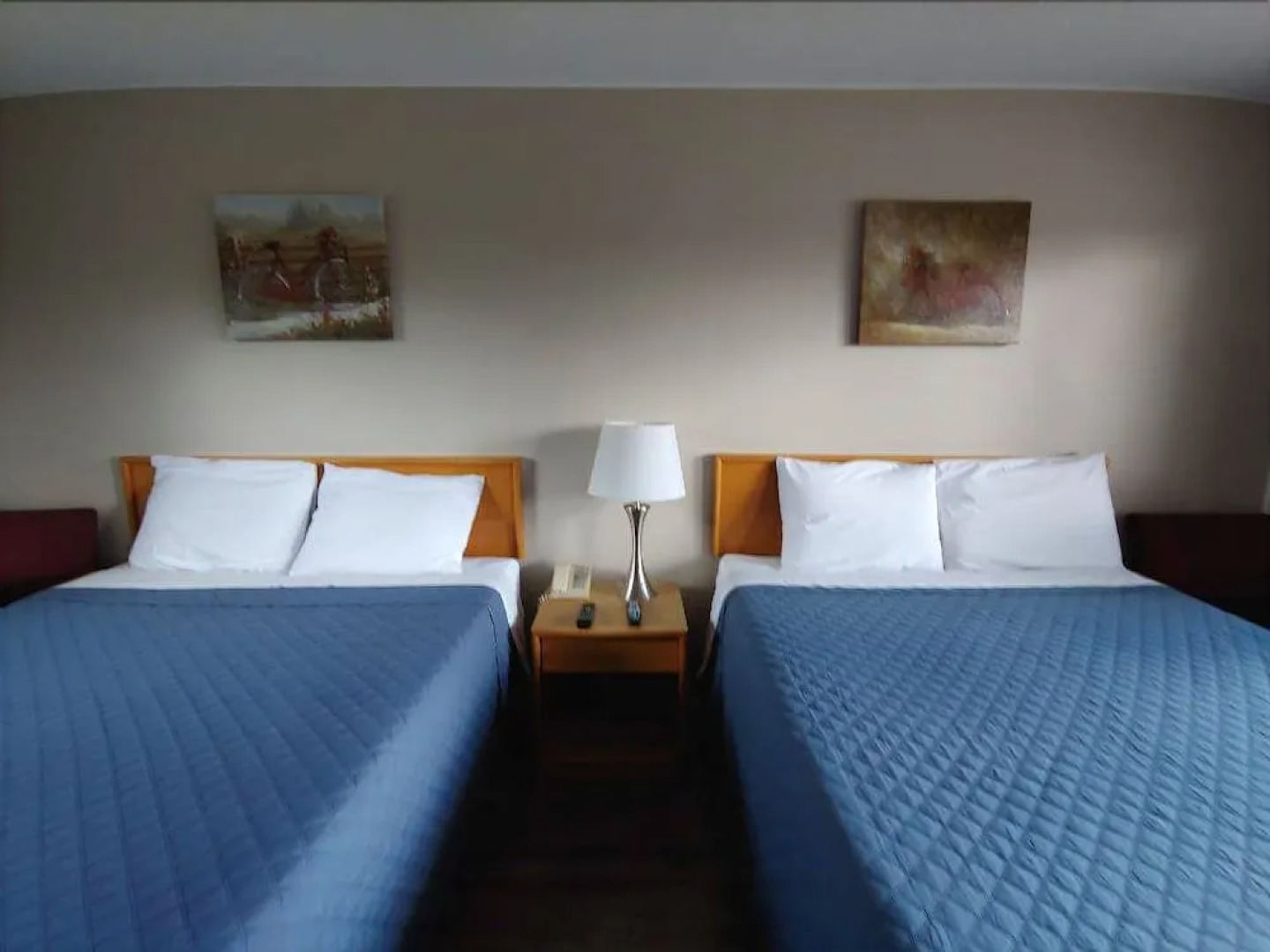 Town And Country Motel