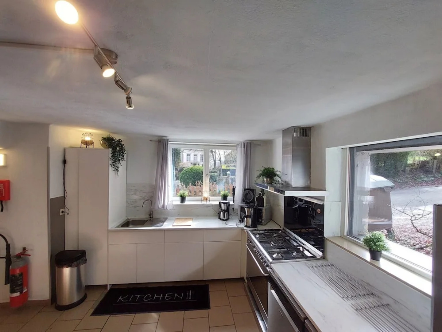 Modern Holiday Home with Jacuzzi and Sauna in Ardennes