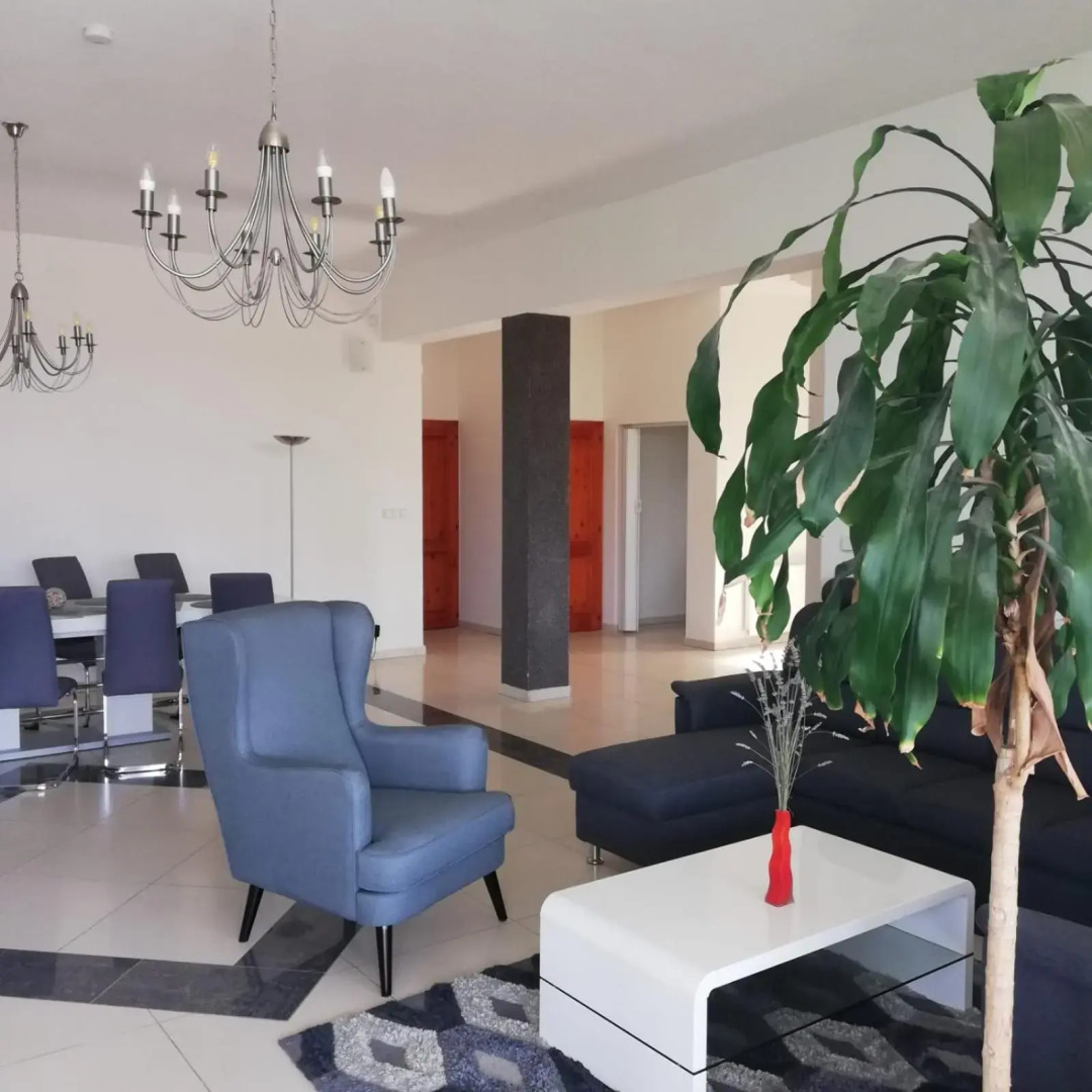 Rezident consult s.r.o.