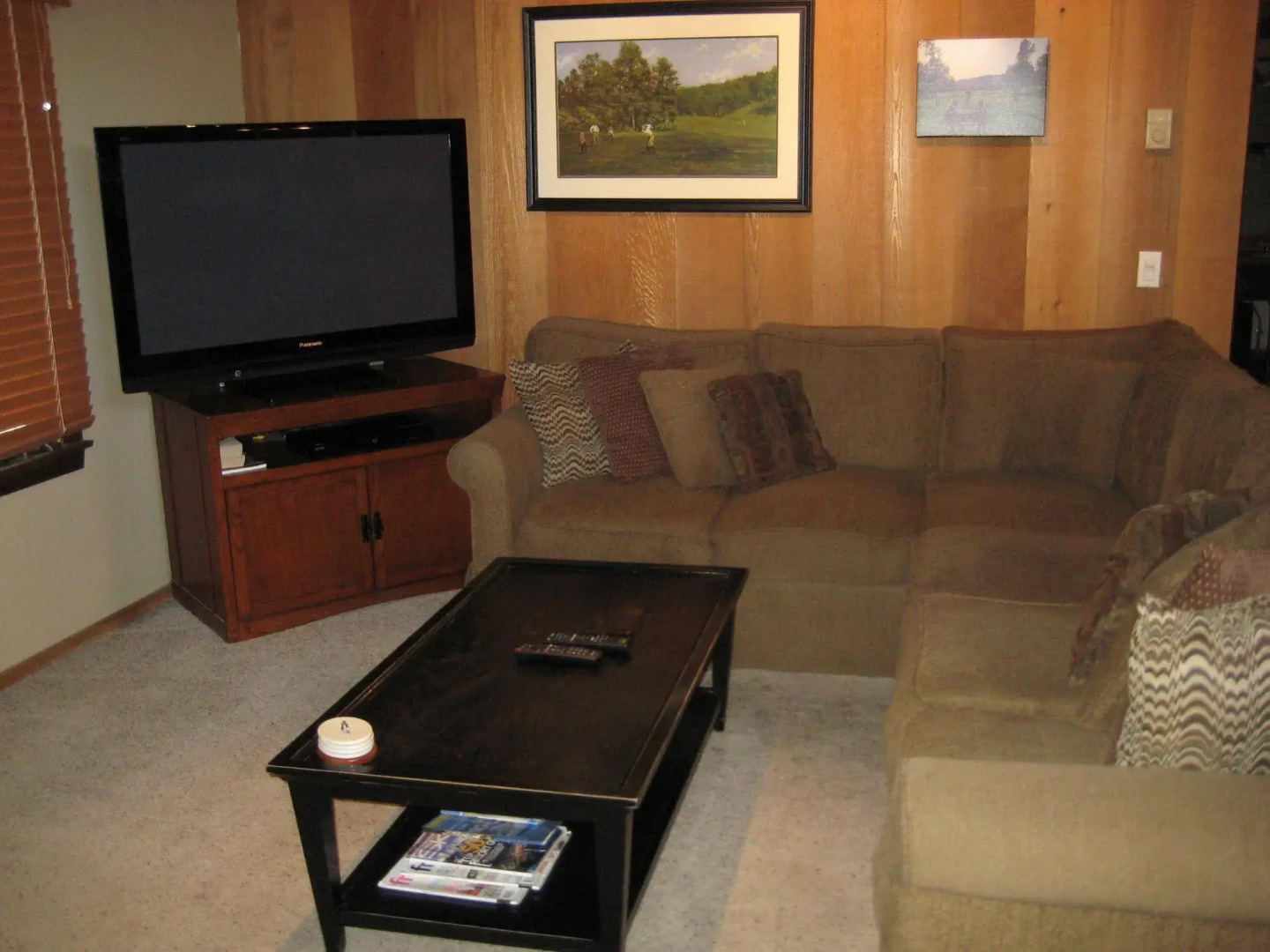 Chateau Sans Nom by Mammoth Reservation Bureau