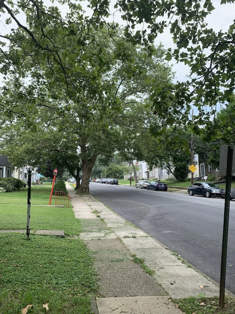 Private Queen Bedroom Garvin