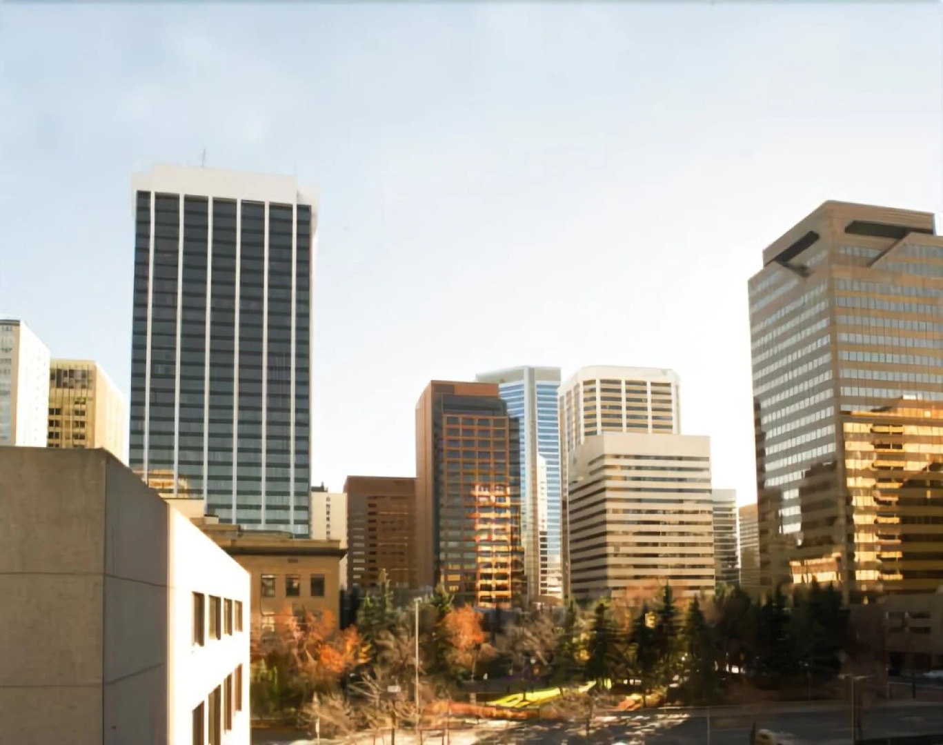 Executive Suites by Roseman - Pavilions of Eau Claire