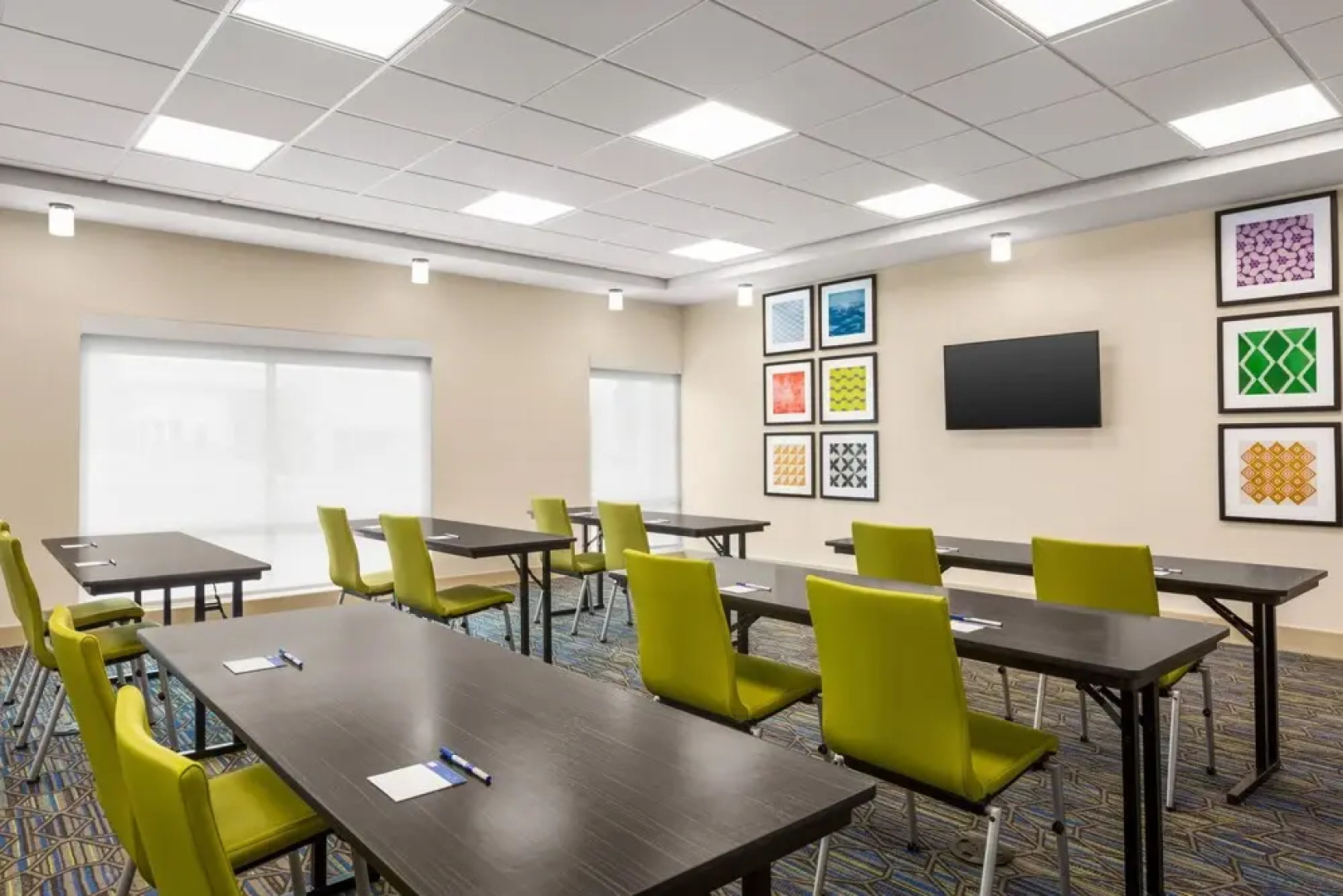 Holiday Inn Express and Suites Ukiah by IHG