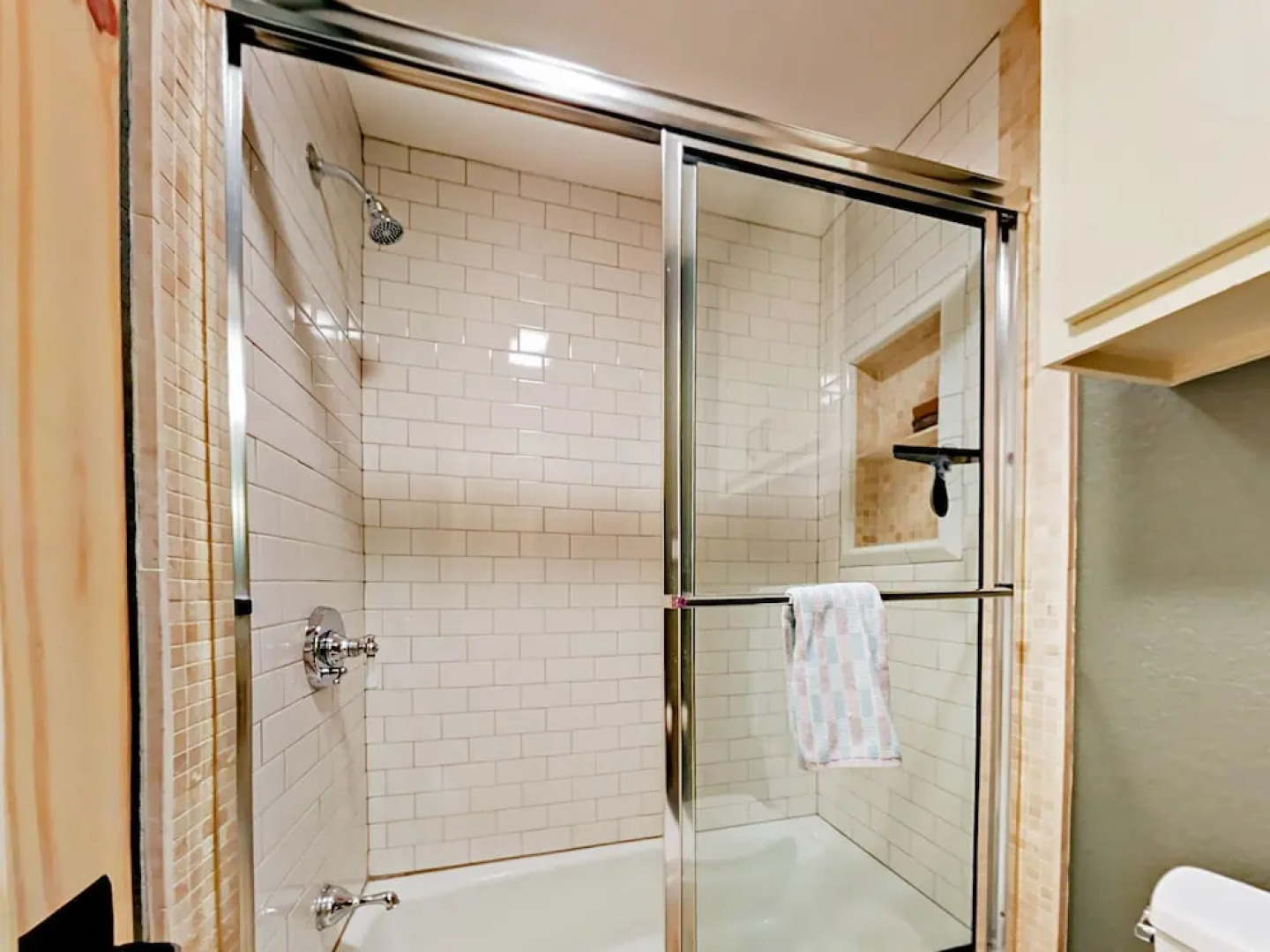 514 Harbor Drive Townhouse #8 3 Bedrooms 2 Bathrooms Townhouse