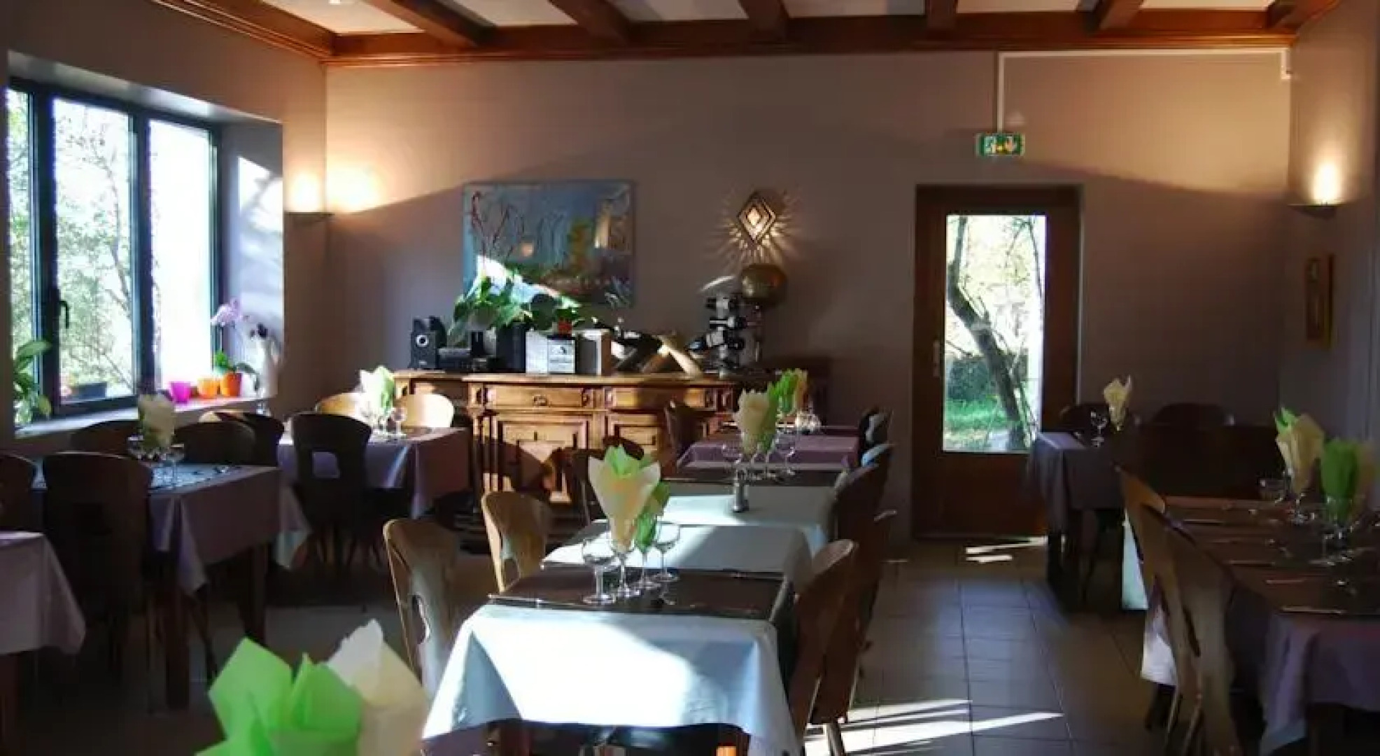 Hôtel Restaurant les Platanes