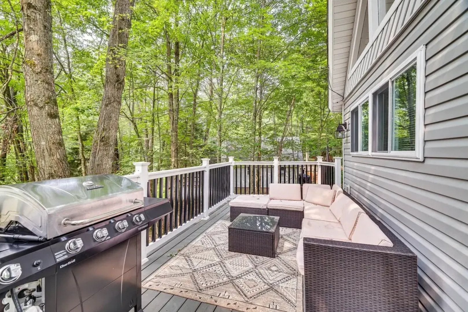 Lake Access, Fire Pit & Game Room: Poconos Gem