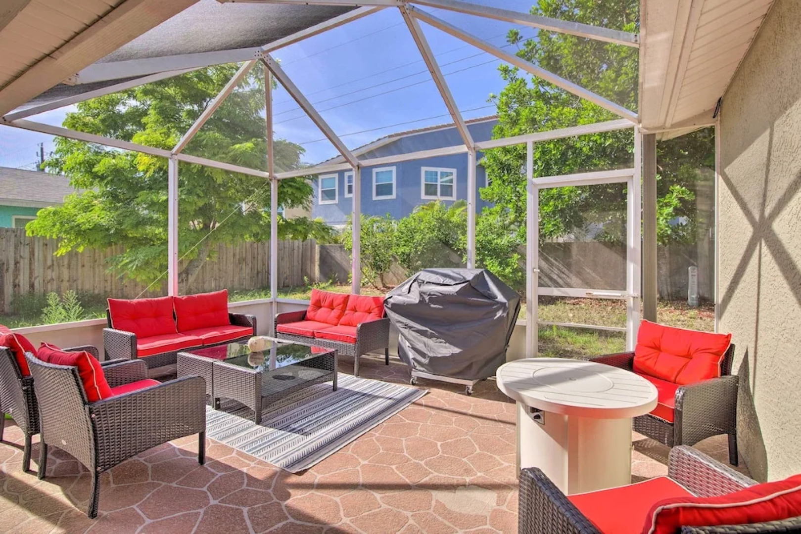 Quiet Satellite Beach Home w/ Lanai, Walk to Beach