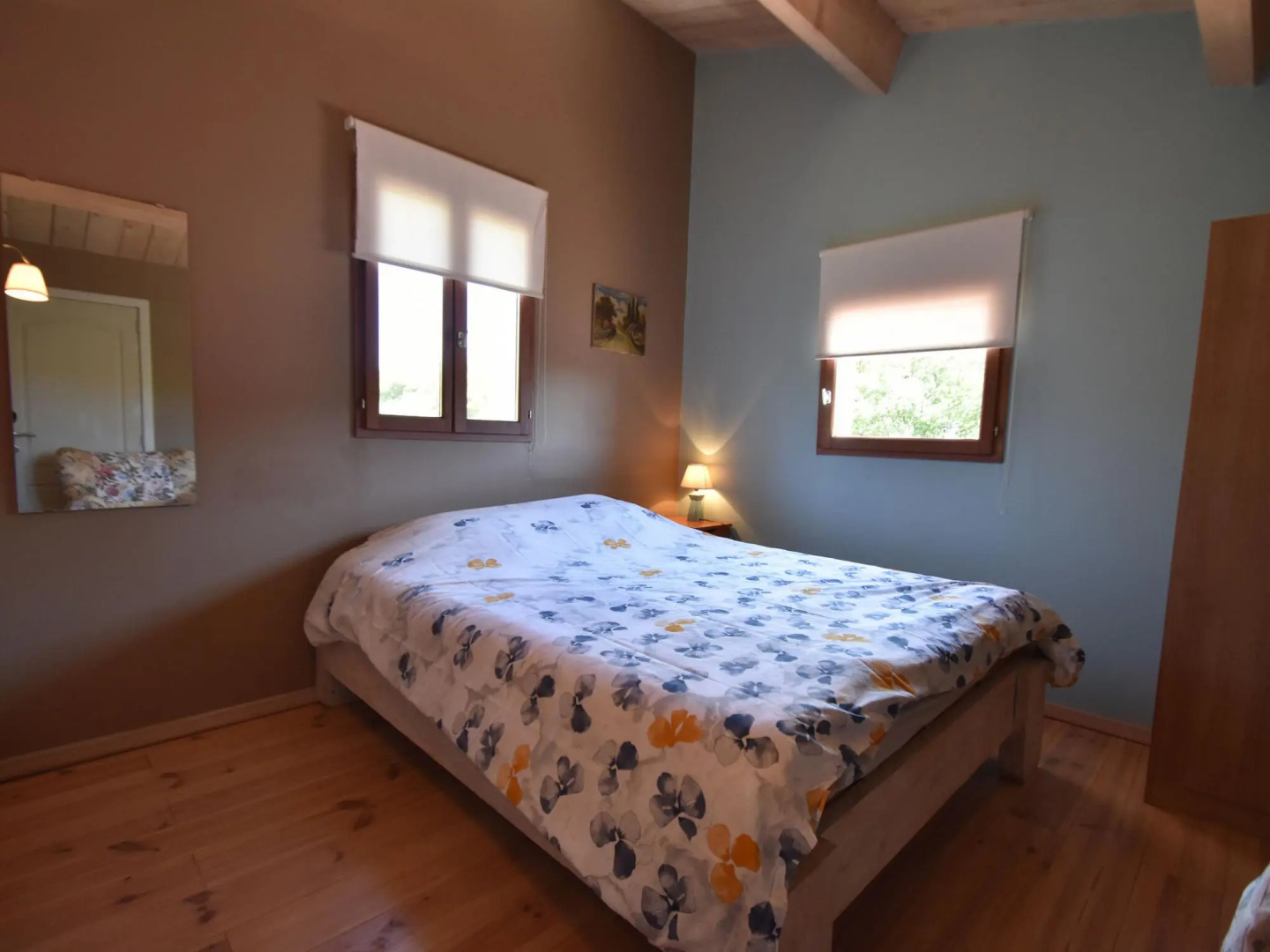 Lush villa in Vélieux with private heated swimming pool