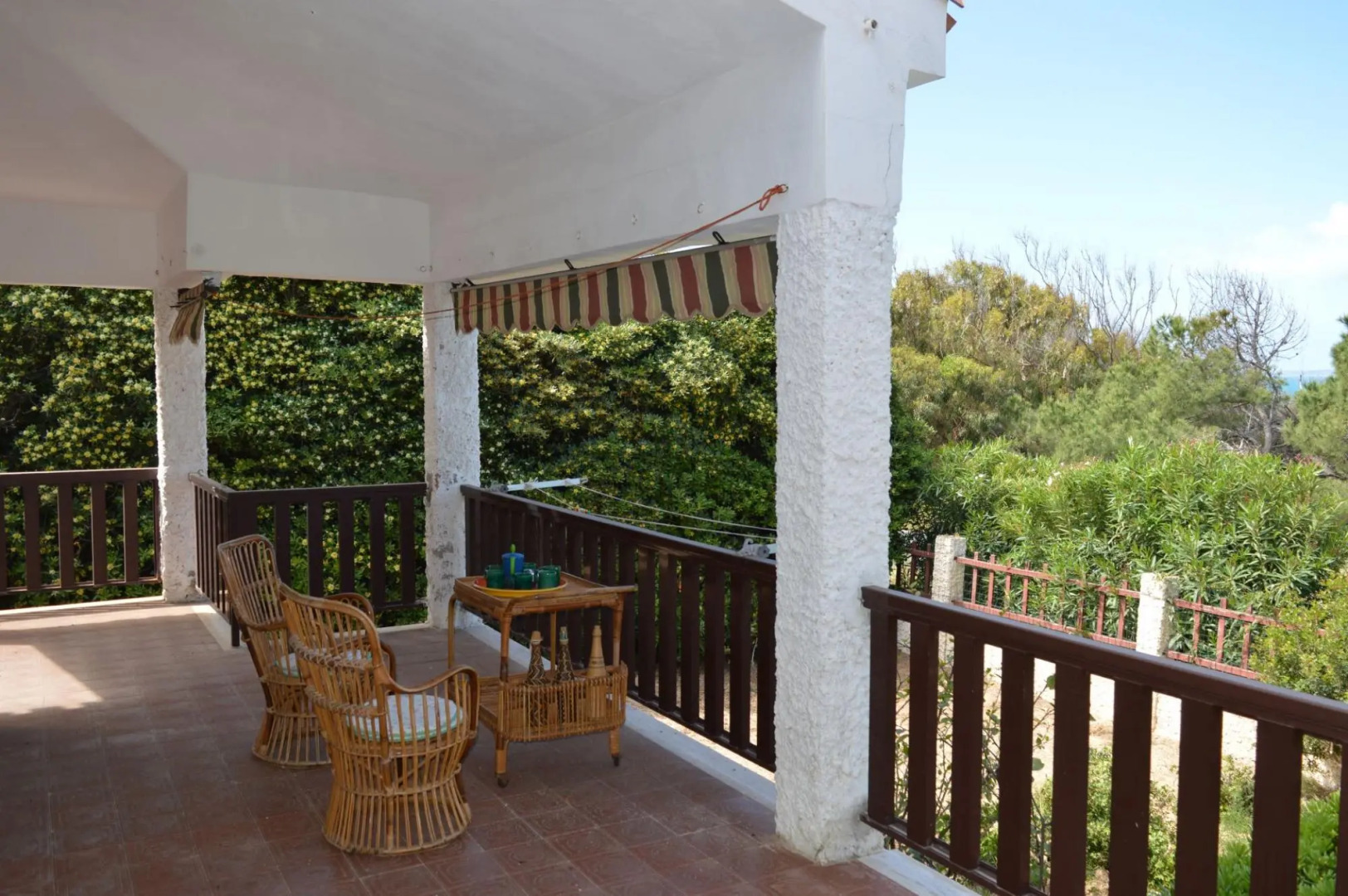 Holiday home with sea view on the beach of Is Arenas and Torre del Pozzo 300 meters from the sea sho-Casa Zinzella