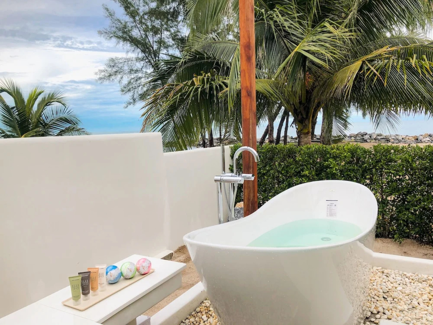 Cape by Sichon Tesoro