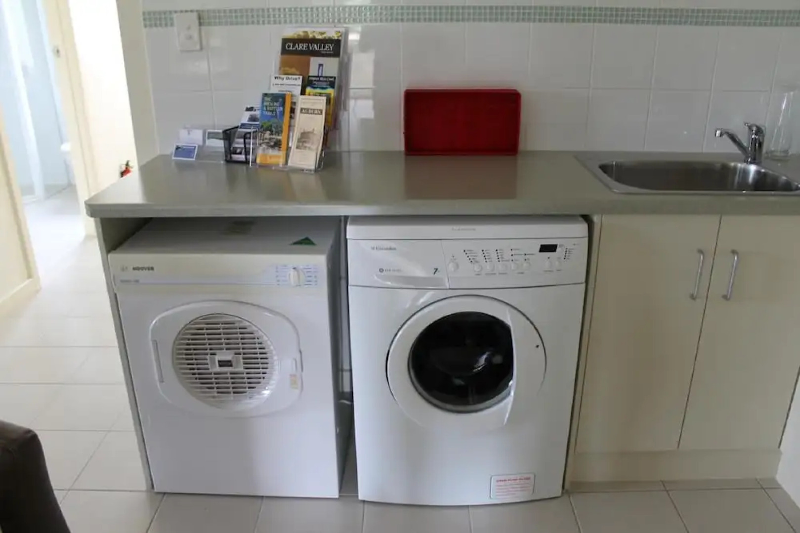 Lyreen's Apartment B&B