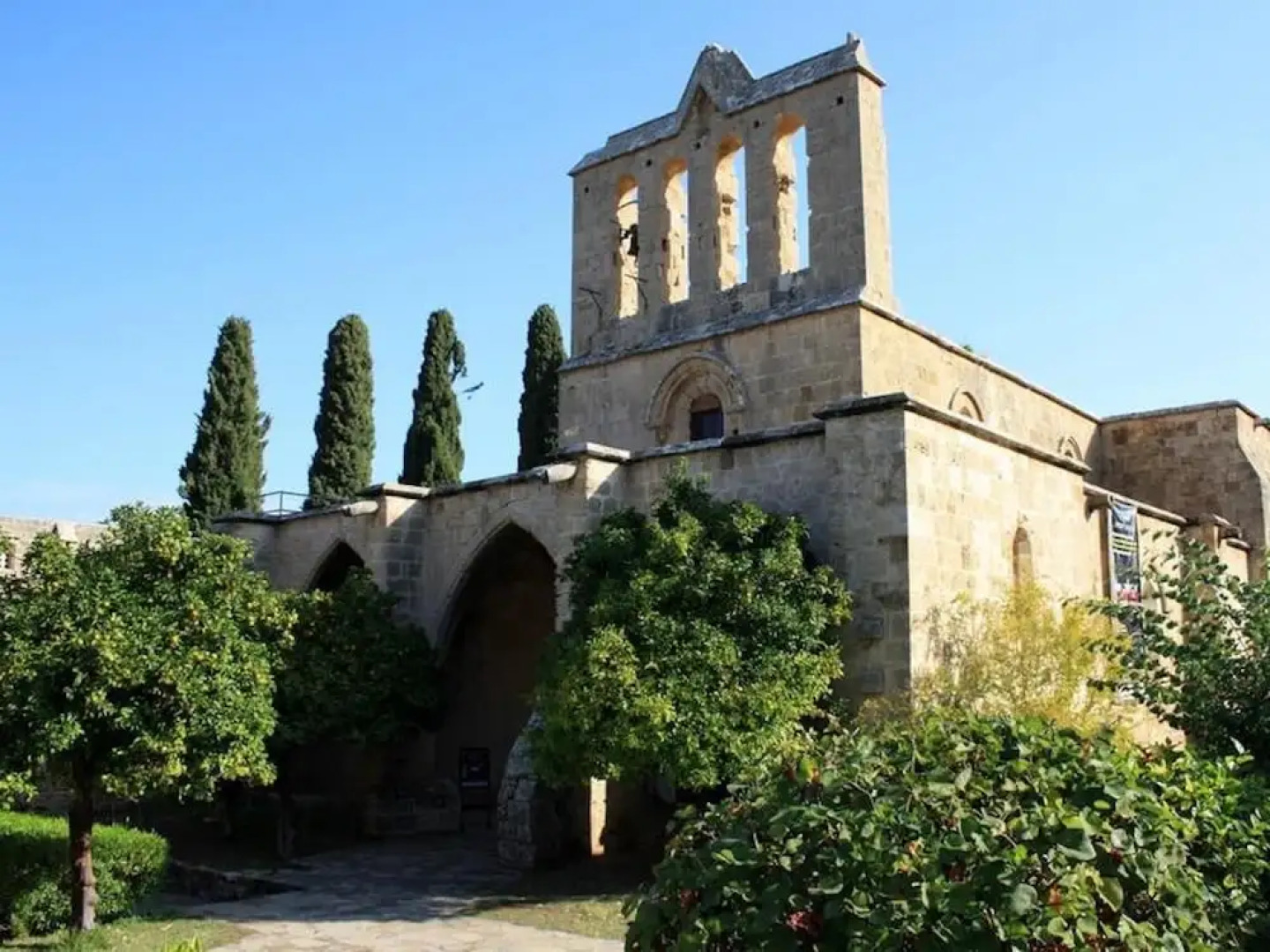 Sea Cliff villa, 4 beds, sleeps 2- 7, Free Wifi, Heated Pool option.