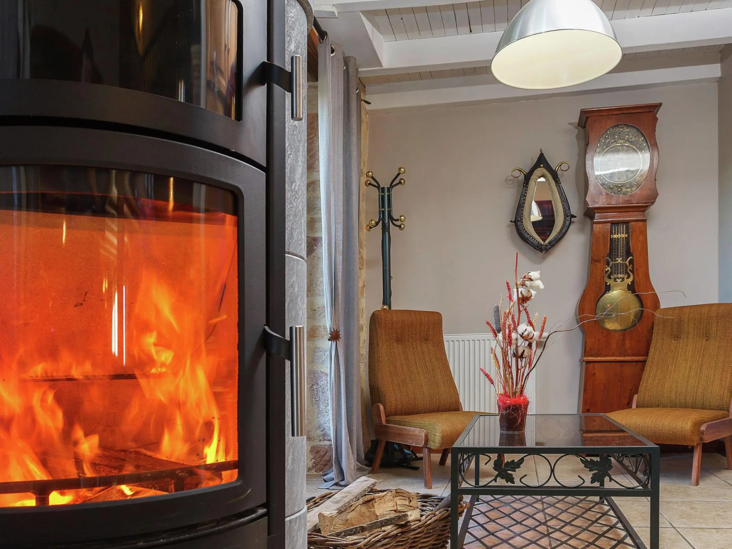 Lovely Holiday Home in Thedirac with Swimming Pool