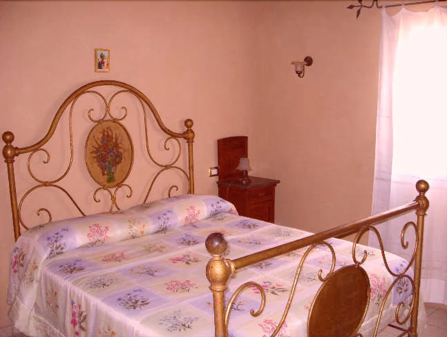 Il Grappolo e la Rosa