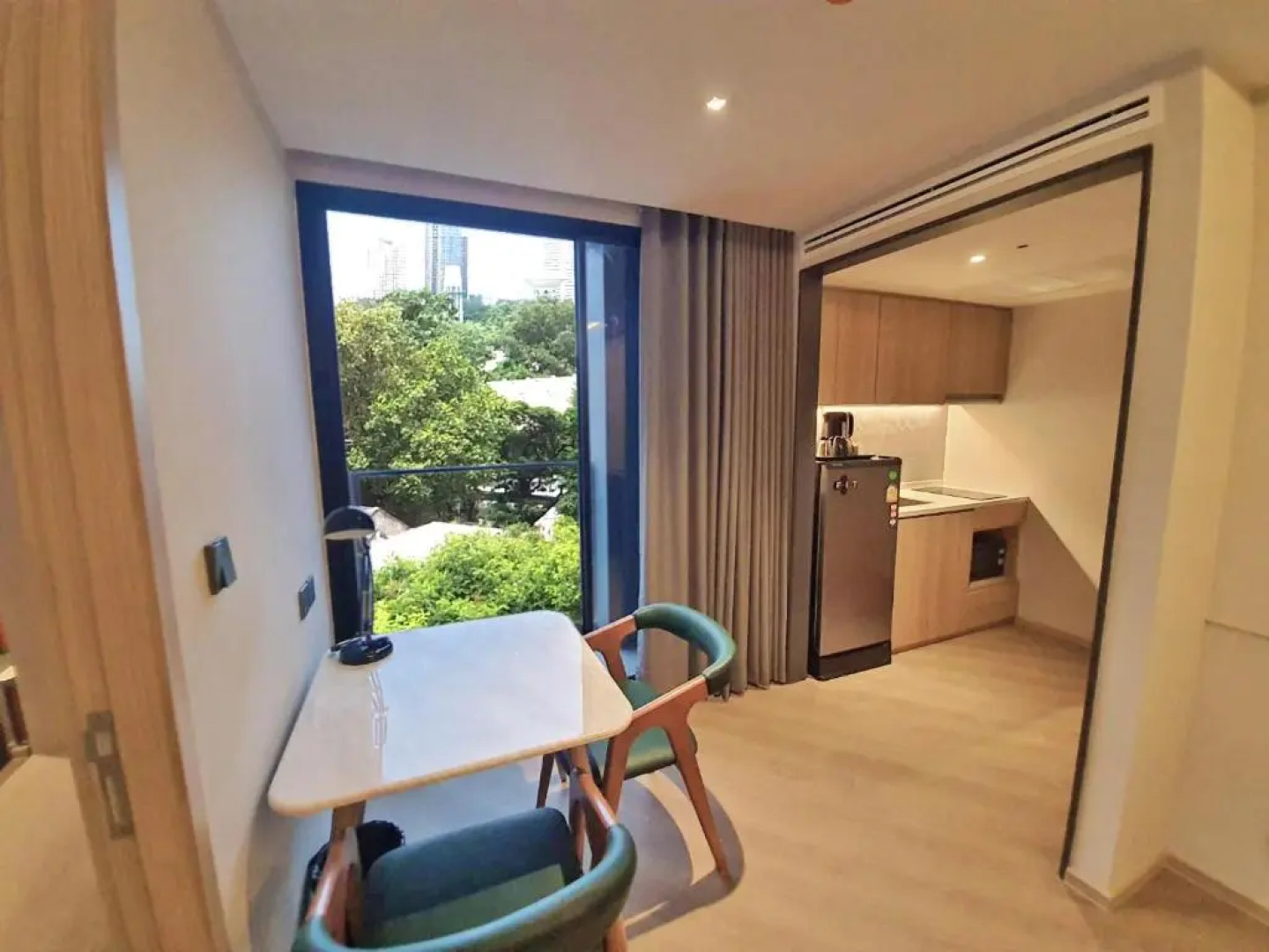 The Quart Ruamrudee by UHG