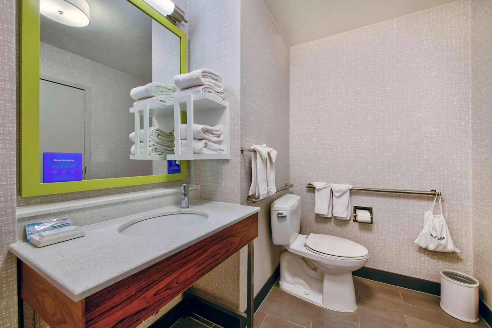 Cresthill Suites Syracuse