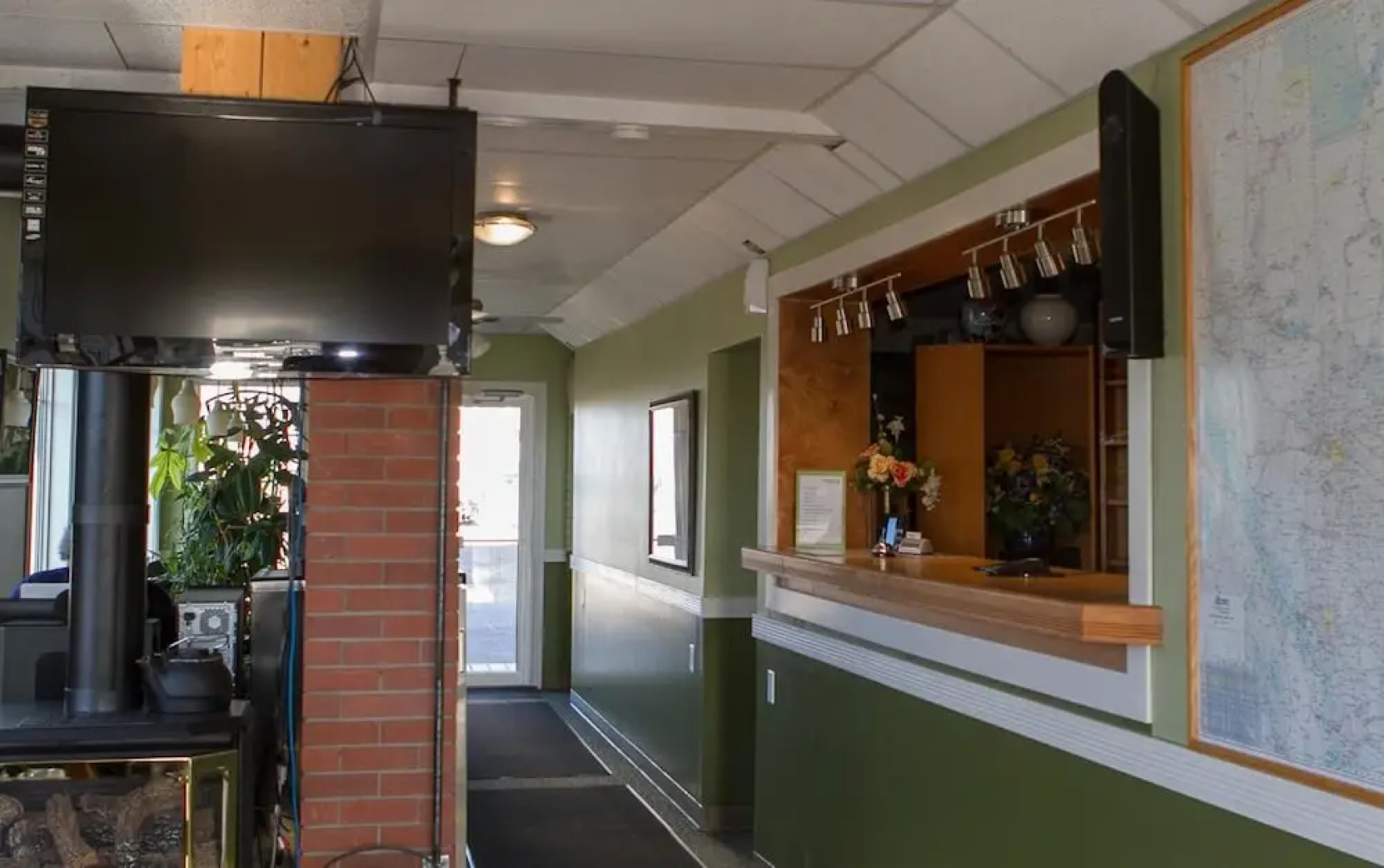 Woodland Motor Inn