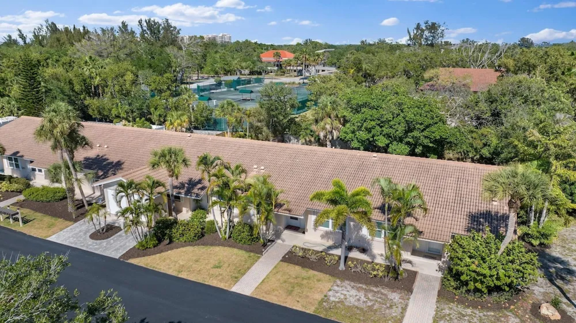 Sunset Sanctuary 2 Bedroom Condo by RedAwning