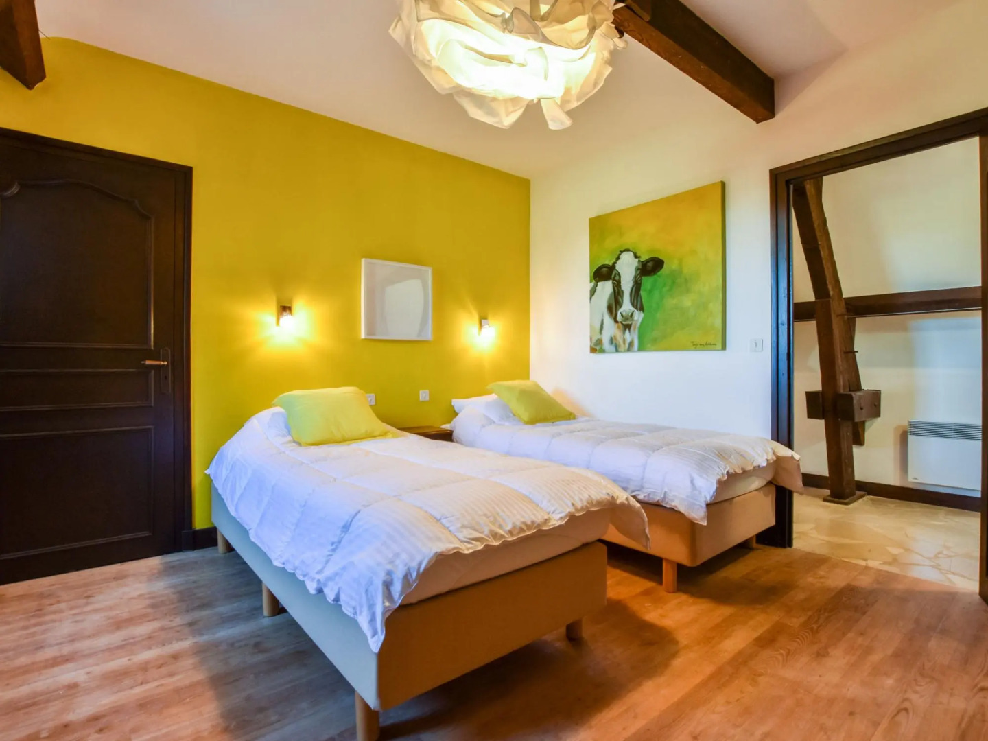 Beautiful Renovated Villa With Private Pool, 2 Terraces and Beautiful View!