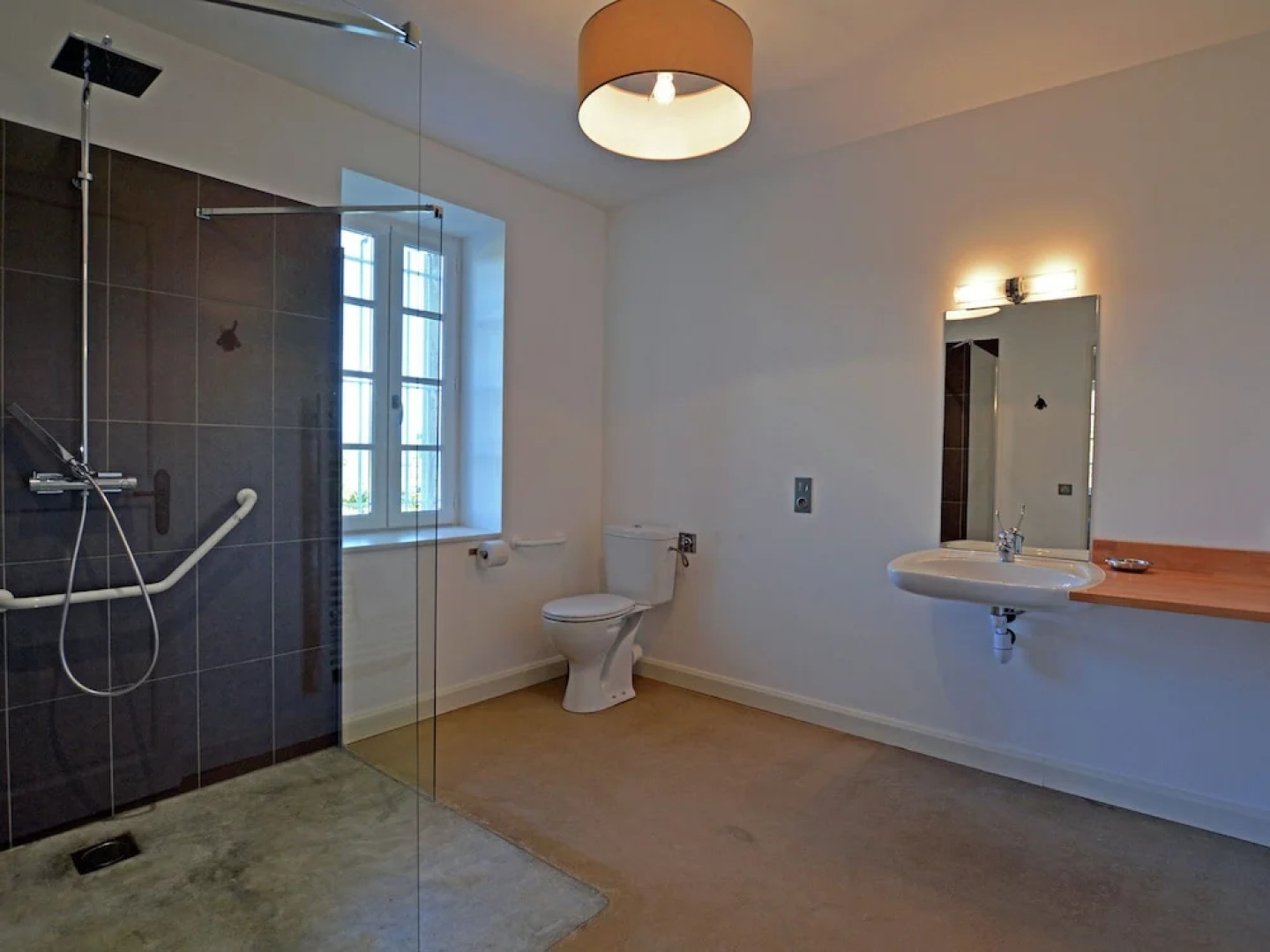 Perfect Detached House in the Vineyards at the Abbey of Fontfroide